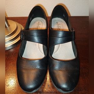 Clark Esmlie Lulin Pumps